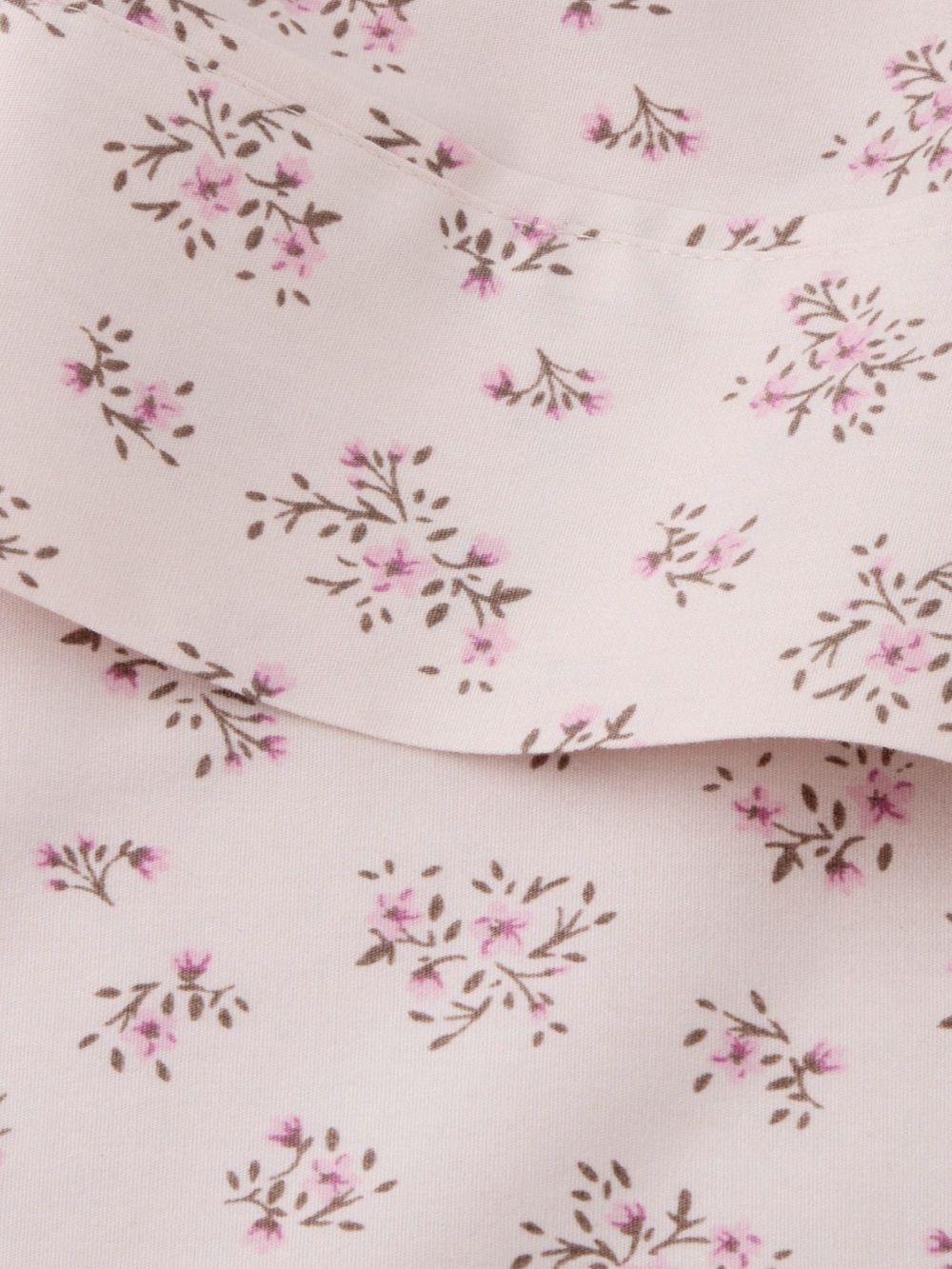 Hollister x target ditsy floral percale sheet set - Picture 3 of 5